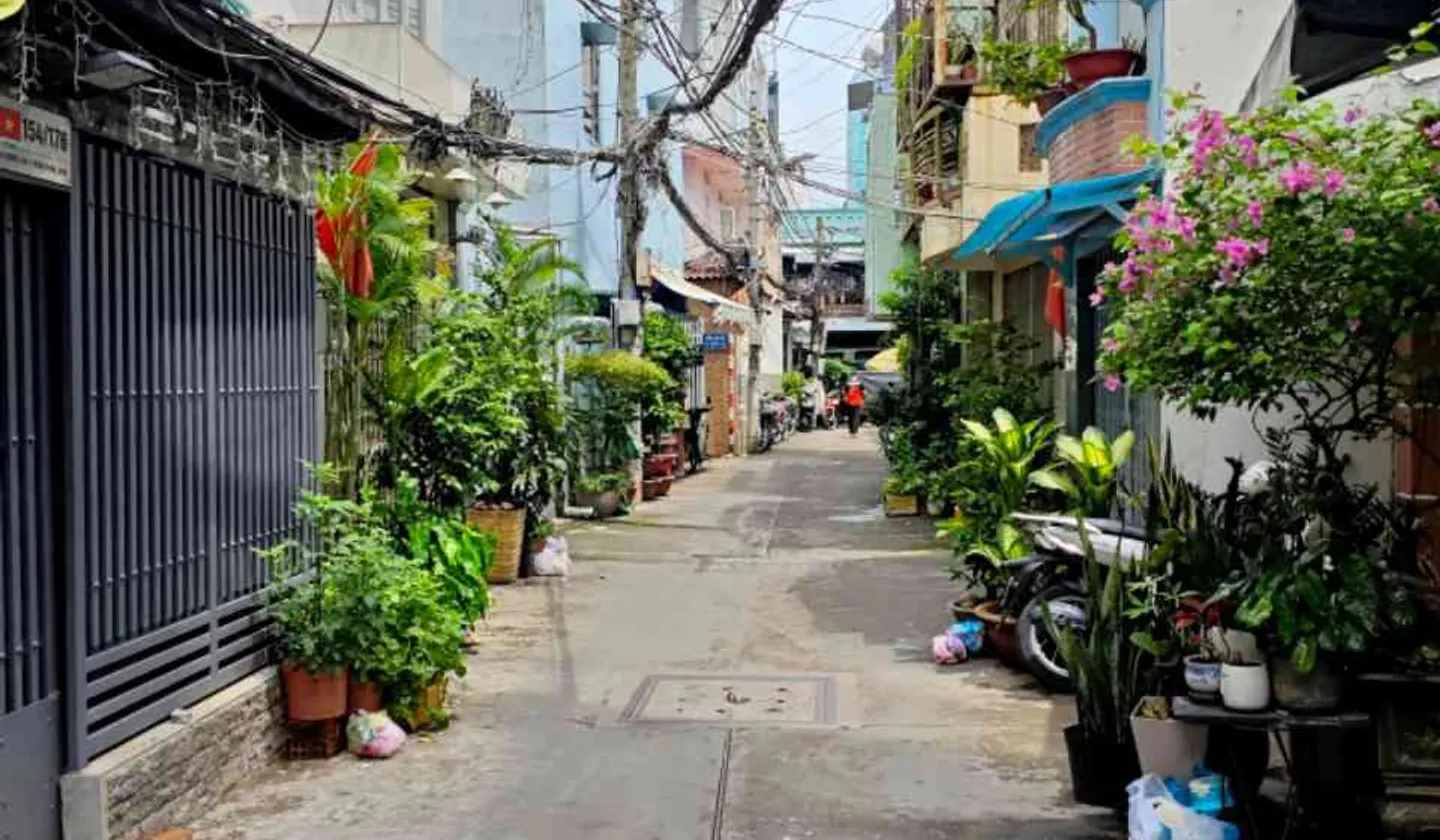 Nhà 3 tầng 3 phòng ngủ tại Phường Chánh Hưng, giá 4.5 tỷ... Bán nhà riêng tại Chánh Hưng, Hồ Chí Minh 01