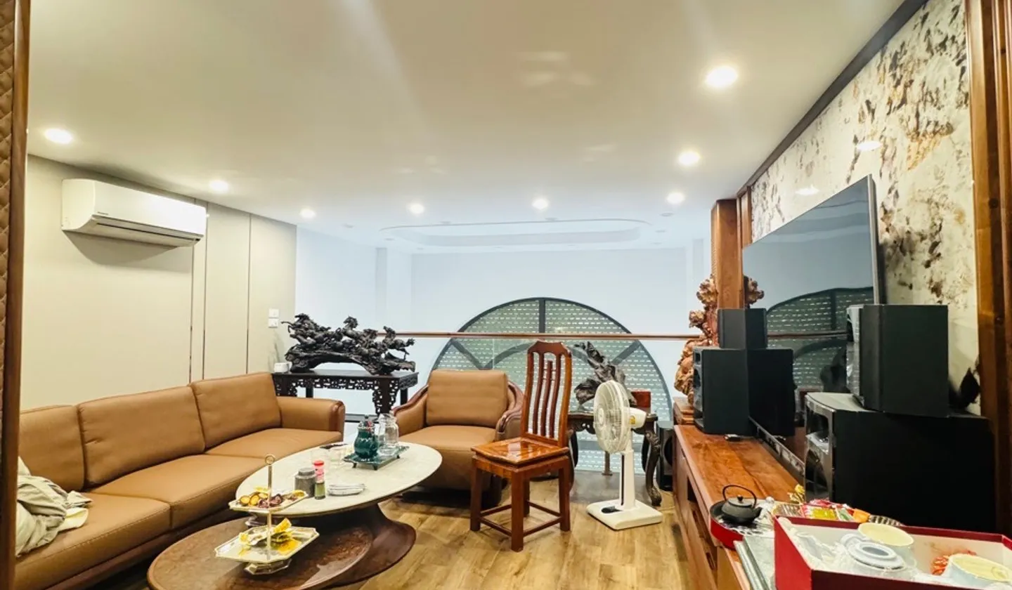 BÁN NHÀ BỒ ĐỀ 43M2- 8 TẦNG MẶT PHỐ - KINH DOANH ĐỈNH CAO - VIEW TRƯỜNG HỌC - VỊ TRÍ ĐẮC ĐỊA... Bán nhà mặt phố tại Bồ Đề, Hà Nội 01