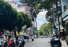 Kết cấu: 1 trệt, 1 lửng, 2 lầu, sân thượng  Công năng: 5 phòng ngủ, 5 WC  Nhà đúc bê tông cốt thé... Bán nhà riêng tại Chợ Quán, Hồ Chí Minh 02