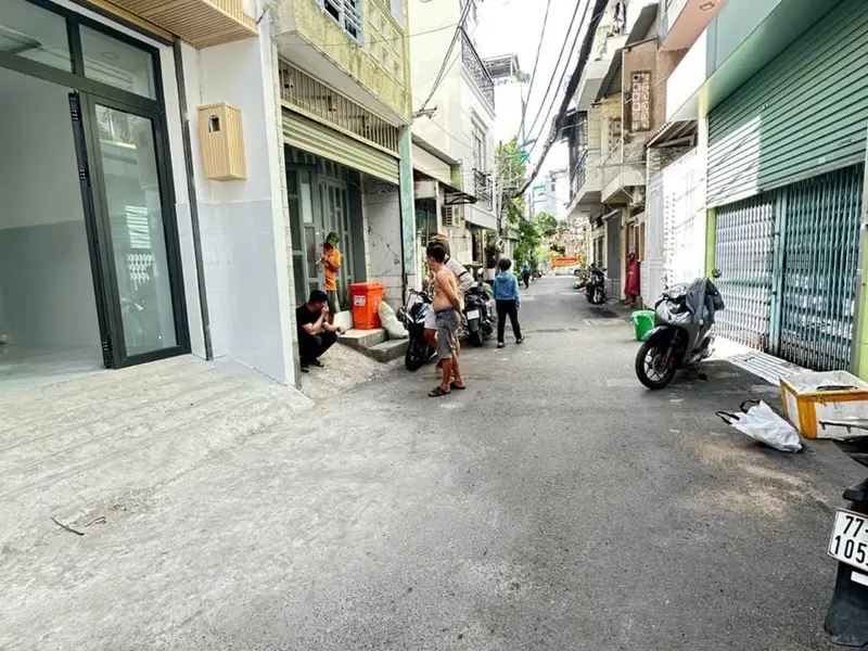 MẶT TIỀN 60M² NGAY ĐẠI HỌC MỸ THUẬT PHAN ĐĂNG LƯU - SÁT QUẬN 1, BÀ CHIỂU - BÌNH THẠNH | CHỈ 9,7 TỈ... Bán nhà mặt phố tại Gia Định, Hồ Chí Minh 01