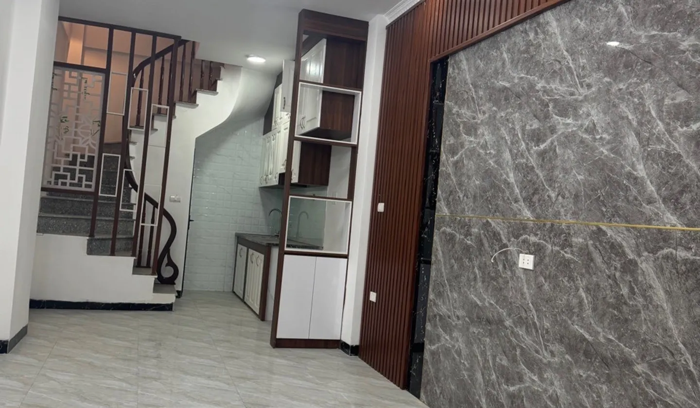 Bán nhà riêng 5 tầng ở Bát Khối, 30m2, 3 phòng ngủ... Bán nhà riêng tại Long Biên, Hà Nội 01