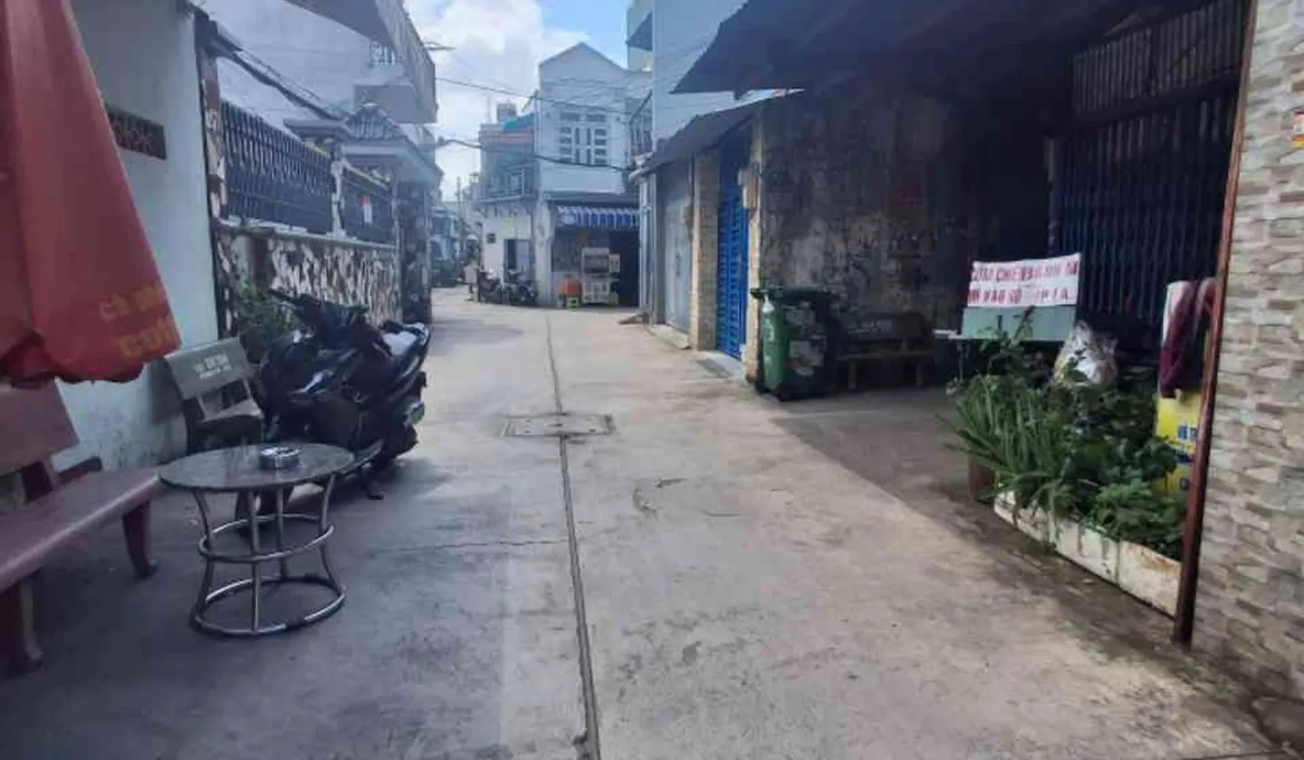 Nhà cấp 4 Thổ cư 96m2, đường Lê Trọng Tấn, Bình Hưng Hòa, HẺM XE HƠI, chỉ 4 tỷ x... Bán nhà riêng tại Bình Hưng Hòa, Hồ Chí Minh 01