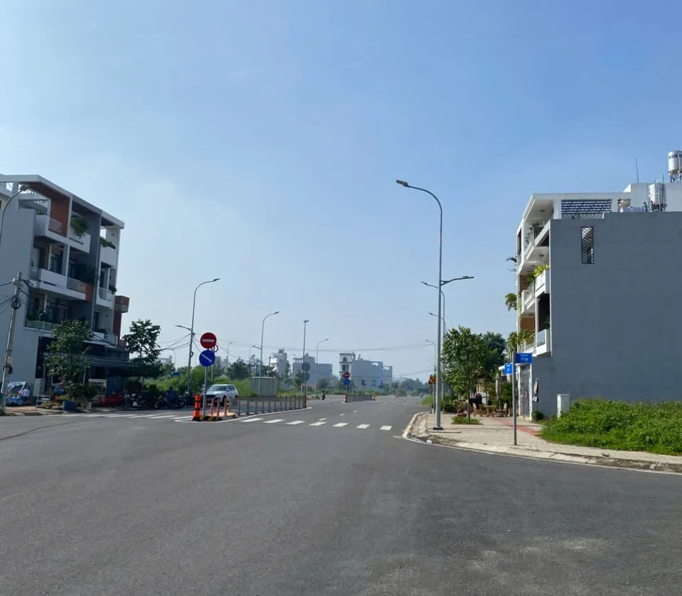 Bán nhà riêng 90m² tại Phường Đông Hưng Thuận, Hồ Chí Minh với pháp lý rõ ràng... Bán nhà riêng tại Đông Hưng Thuận, Hồ Chí Minh 01