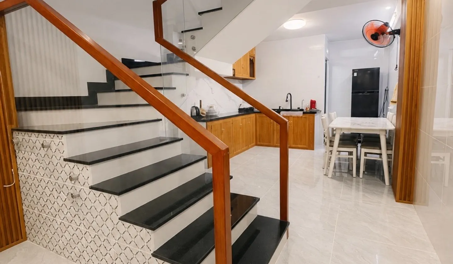 NHÀ MỚI 3 TẦNG – KẾ TRƯỜNG, SÁT CHỢ -Q11- 3.5m x 13
Lạc Long Quân, Q11 – đường 6m thông, kinh doanh... Bán nhà riêng tại Bình Thới, Hồ Chí Minh 01