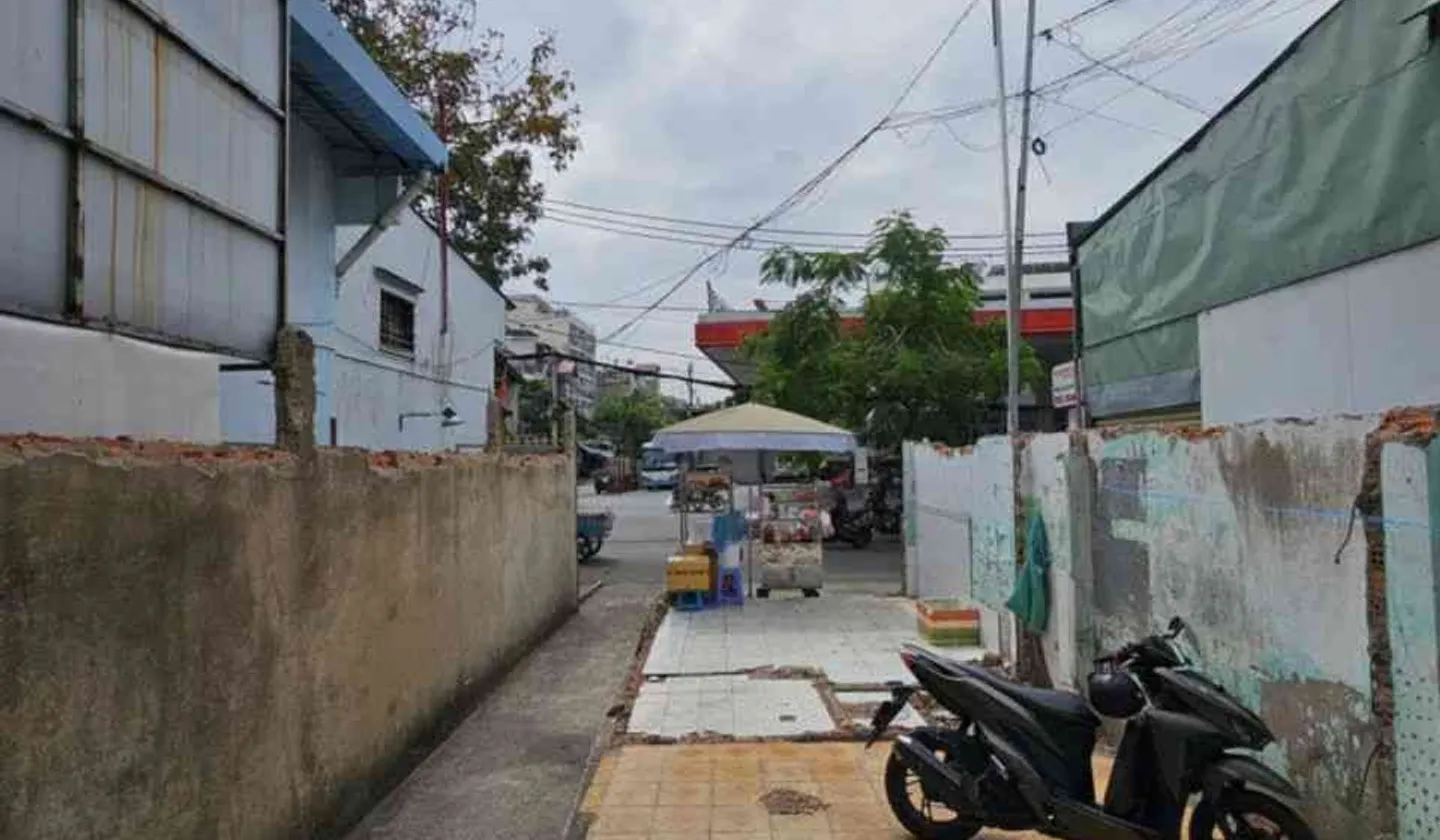 Nhà mặt phố 3 tầng rộng 142m2, giá sốc giảm ngay hôm nay... Bán nhà mặt phố tại Tân Phú, Hồ Chí Minh 01