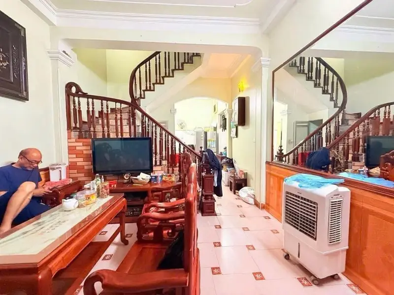 Bán nhà riêng 4 tầng tại Lạc Long Quân với ngõ nông thoáng, sổ vuông... Bán nhà riêng tại Nghĩa Đô, Hà Nội 01
