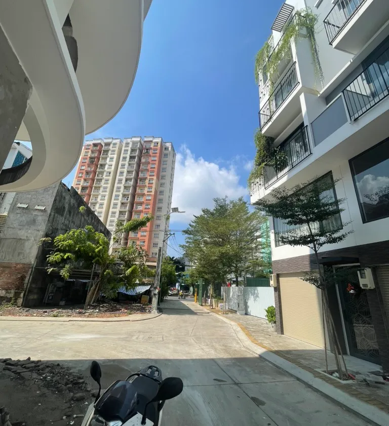 Bán nhà riêng 6 tầng hướng Đông Bắc, diện tích 43.8m2 tại Quận 8... Bán nhà riêng tại Bình Phú, Hồ Chí Minh 01
