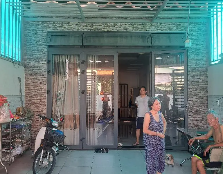 Bán nhà sổ riêng, tân chánh hiệp 36, p Trung Mỹ Tây quận 12, 
dt 5x22,6 + 4 tầng 6 pn , giá 7,5 ty... Bán nhà riêng tại Trung Mỹ Tây, Hồ Chí Minh 01