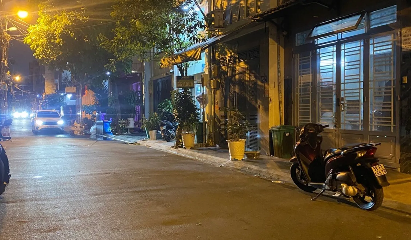 Bán căn hộ dịch vụ 6 tầng quận Tân Bình, 9 phòng ngủ, giá 12 tỷ... Bán nhà riêng tại Tân Bình, Hồ Chí Minh 01