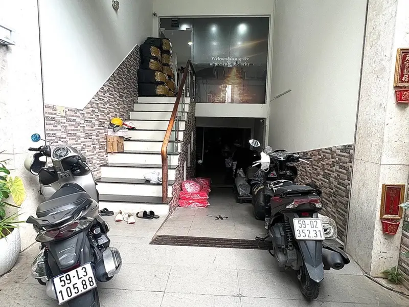 Bán nhà mặt phố 6 tầng diện tích 104m² tại phường Chánh Hưng, Quận 8, giá 21 tỷ đồng... Bán nhà mặt phố tại Chánh Hưng, Hồ Chí Minh 01