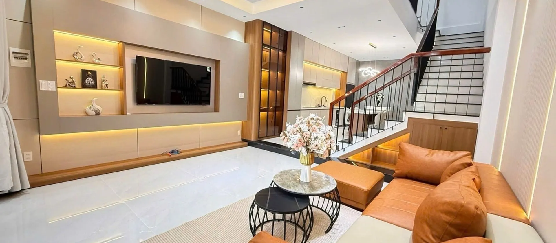 👀 9,x TỶ – CĂN NÀY Ở THANH LƯƠNG CÓ 1 ĐIỂM RẤT ĐÁNG XEM…... Bán nhà mặt phố tại Hòa Xuân, Đà Nẵng 01