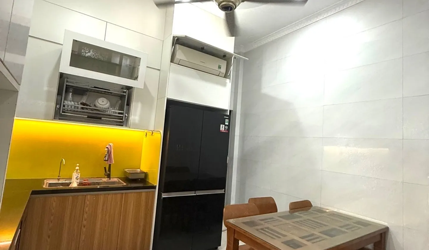 Nhà phân lô quân đội hiếm có giá tốt, ô tô đỗ gần, ngõ thông rộng tại Hà Nội... Bán nhà riêng tại Phương Liệt, Hà Nội 01
