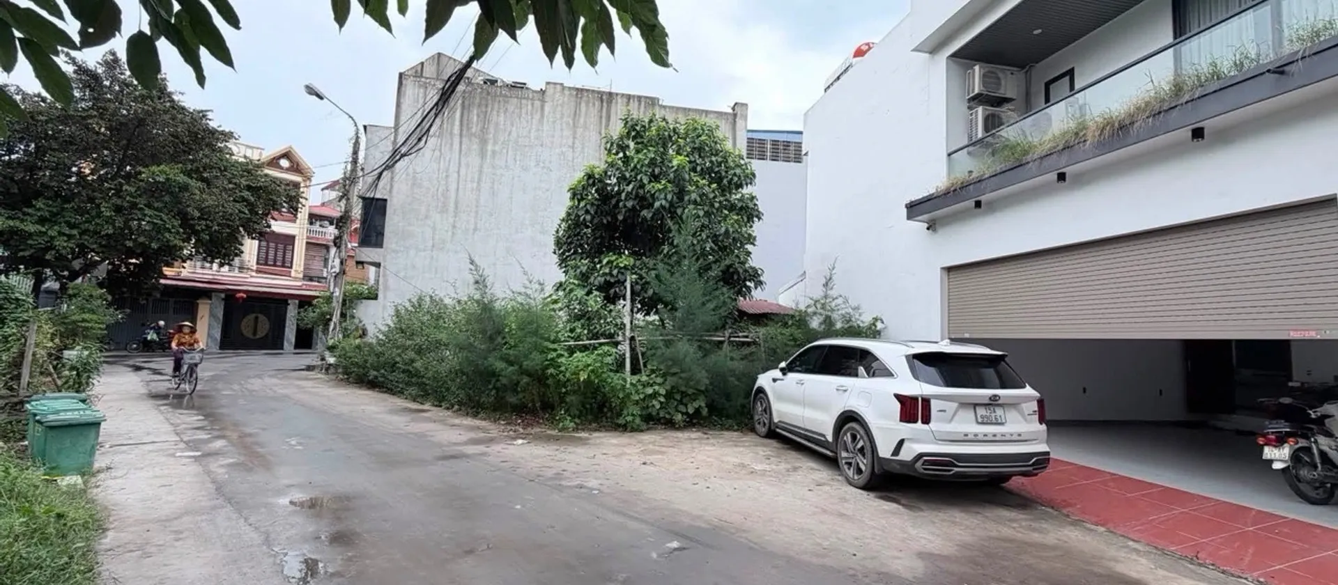Biệt thự sân vườn sang trọng với thiết kế hiện đại, gara ô tô và tiểu cảnh xanh mát... Bán biệt thự, liền kề tại Hồng Bàng, Hải Phòng 01