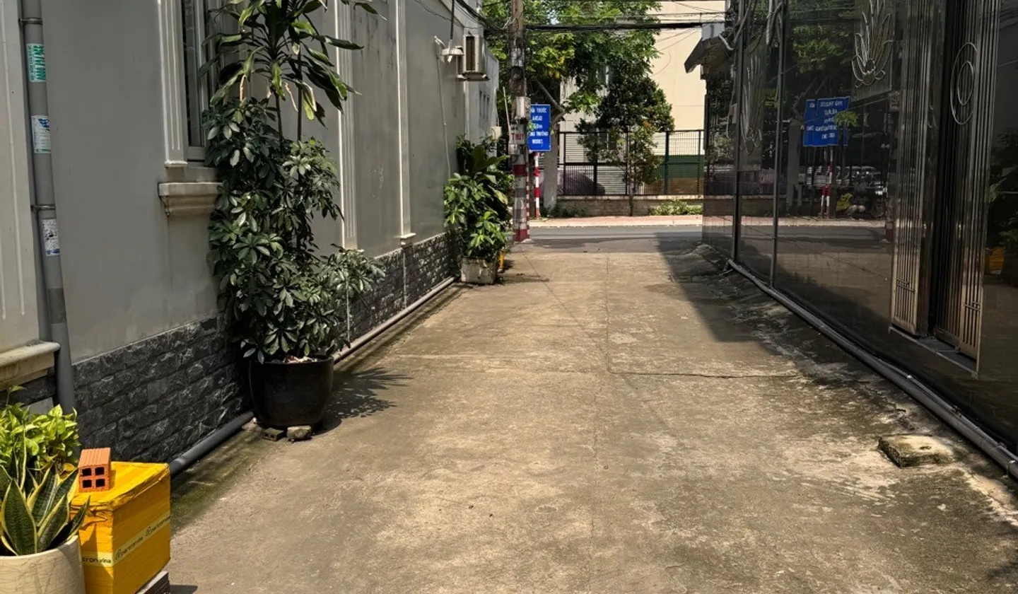 Nhà riêng 3 tầng 54m² tại trung tâm Thủ Đức, hẻm xe hơi vào nhà... Bán nhà riêng tại Thủ Đức, Hồ Chí Minh 01