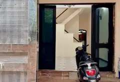 Nhà 4 tầng chắc chắn, 3 phòng ngủ, vị trí trung tâm Nguyễn Khánh Toàn, tiện xây CCMN... Bán owner_side tại Cầu Giấy, Hà Nội 03