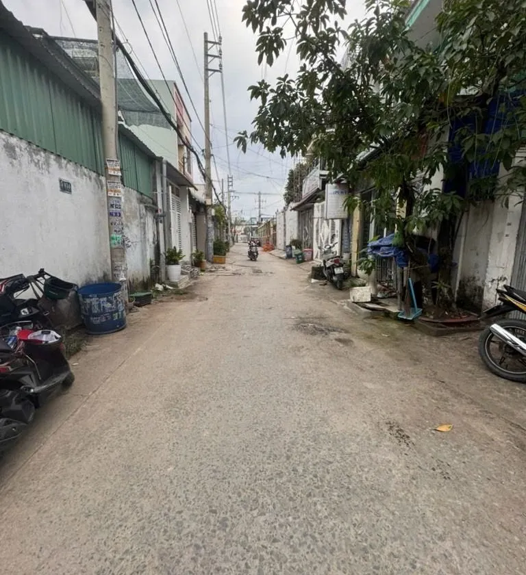 Nhà mặt tiền hẻm ô tô, ngang 11,8m An Phú Đông Q12. Dt 200m2, đang cho thuê nhà xưởng. Giá 11,5 ỷ... Bán nhà mặt phố tại An Phú Đông, Hồ Chí Minh 01