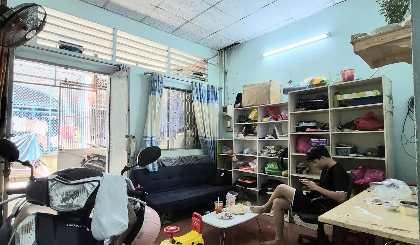 Bán nhà riêng 2 tầng 46m2 tại Tân Bình giá 5.4 tỷ... Bán nhà riêng tại Tân Sơn, Hồ Chí Minh 01