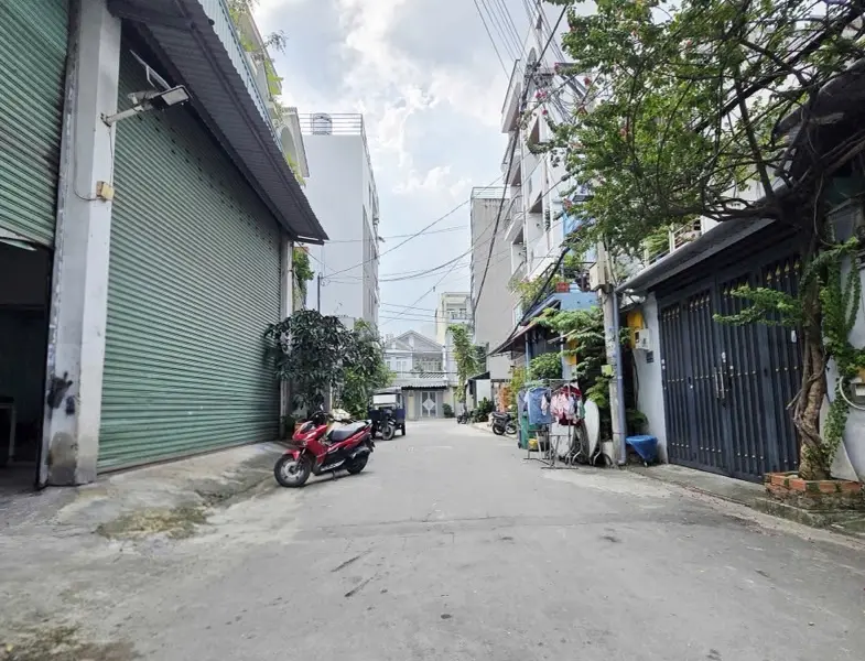 Thiết kế đẹp Full nội thất - ngay Lê Văn Quới. HL2 - KHU 4 Xã - HXH 5 tầng - 68M - 6PN - NHỈNH 8Đ... Bán nhà riêng tại Bình Trị Đông, Hồ Chí Minh 01