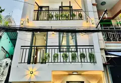 LÊ VĂN DUYỆT-Hẻm xe hơi 5m -NGANG 4m- 3 TẦNG BTCT- Nhỉnh 5tỷ liền kề quận 1... Bán nhà riêng tại Gia Định, Hồ Chí Minh 05