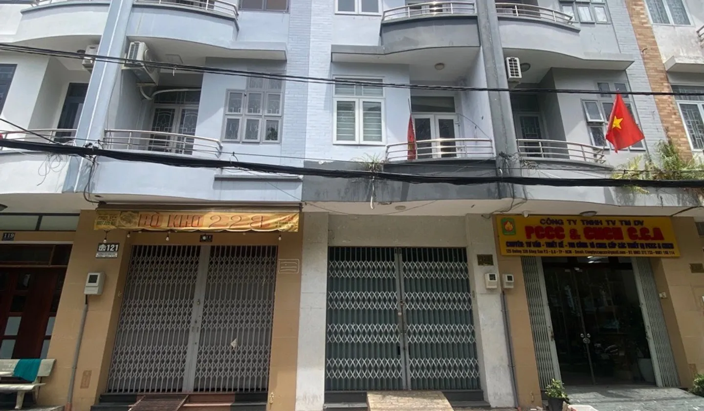 Bán nhà mặt phố 4 tầng, 5 phòng ngủ, view công viên tại Quận 8... Bán nhà mặt phố tại Bình Đông, Hồ Chí Minh 01