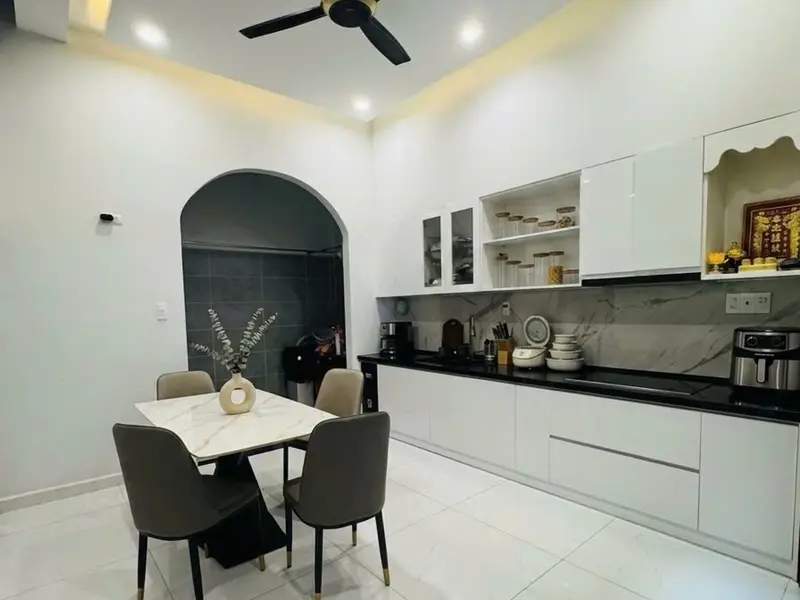XE HƠI NGỦ TRONG NHÀ, TẶNG FULL NỘI THẤT ĐẸP - 4Tầng-Ngang 5m-Dưới 4.95 đồng- BÌNH TÂN... Bán nhà riêng tại Bình Hưng Hòa, Hồ Chí Minh 01