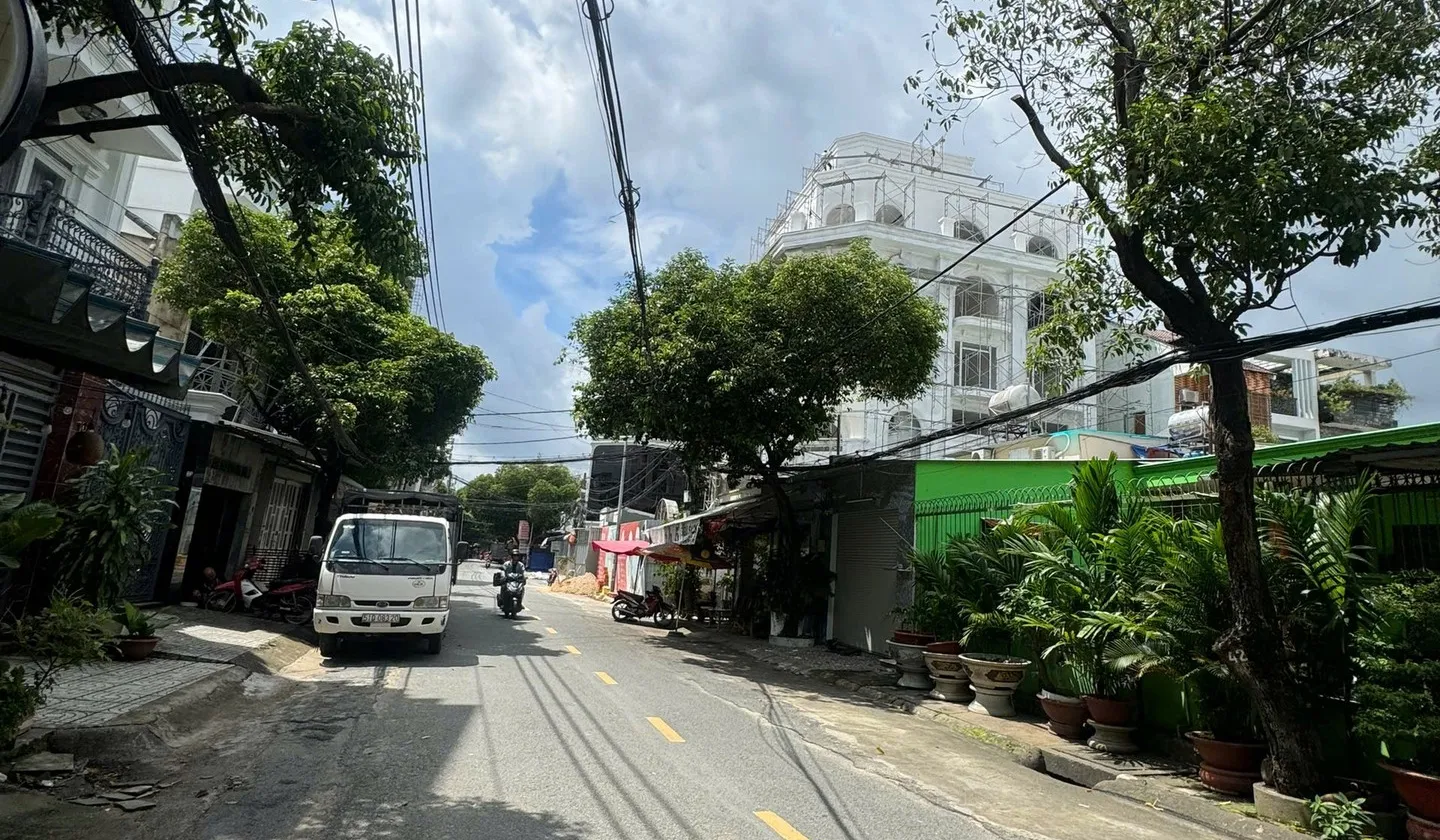 Bán nhà mặt phố mặt tiền rộng tại Tân Quý, Tân Phú giá 9.8 tỷ... Bán nhà mặt phố tại Tân Sơn Nhì, Hồ Chí Minh 01