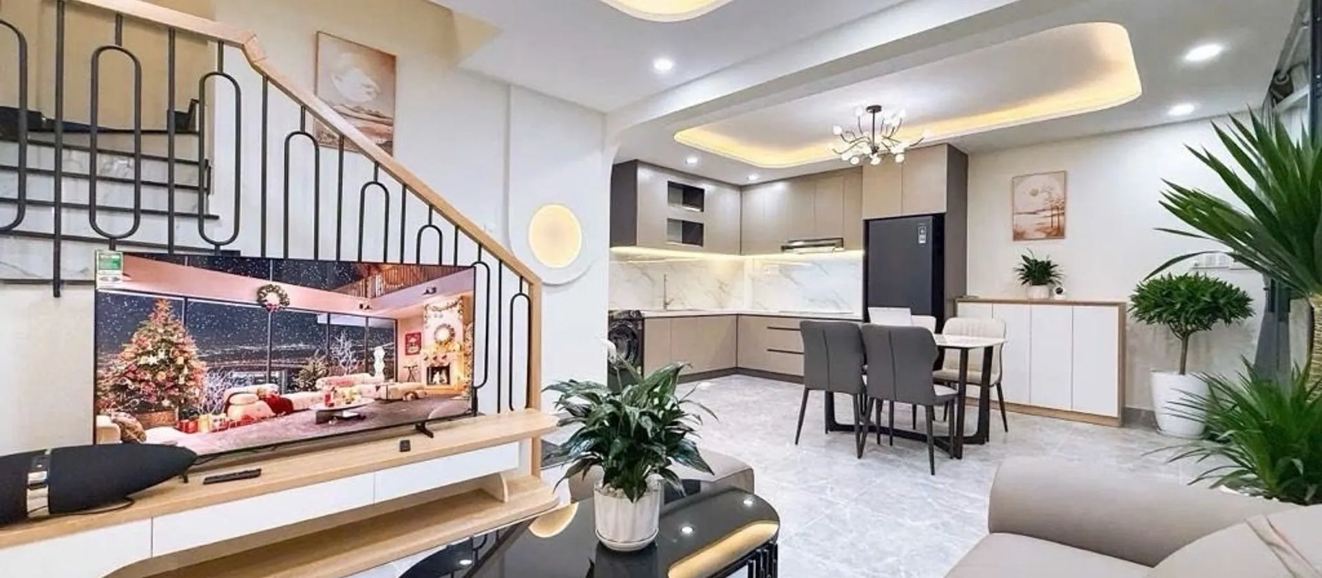 Nhà 3 Tầng Phú Nhuận - Sát Quận 1, Ngang 6,6m. Phùng Văn Cung - Phan Xích Long.... Bán nhà riêng tại Cầu Kiệu, Hồ Chí Minh 01