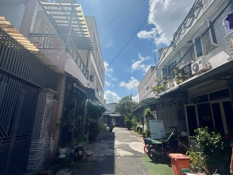 Nhà ấp 4 Xuân Thới Thượng, Hóc Môn, 5x17m, 3.x tỷ... Bán nhà riêng tại Bà Điểm, Hồ Chí Minh 01