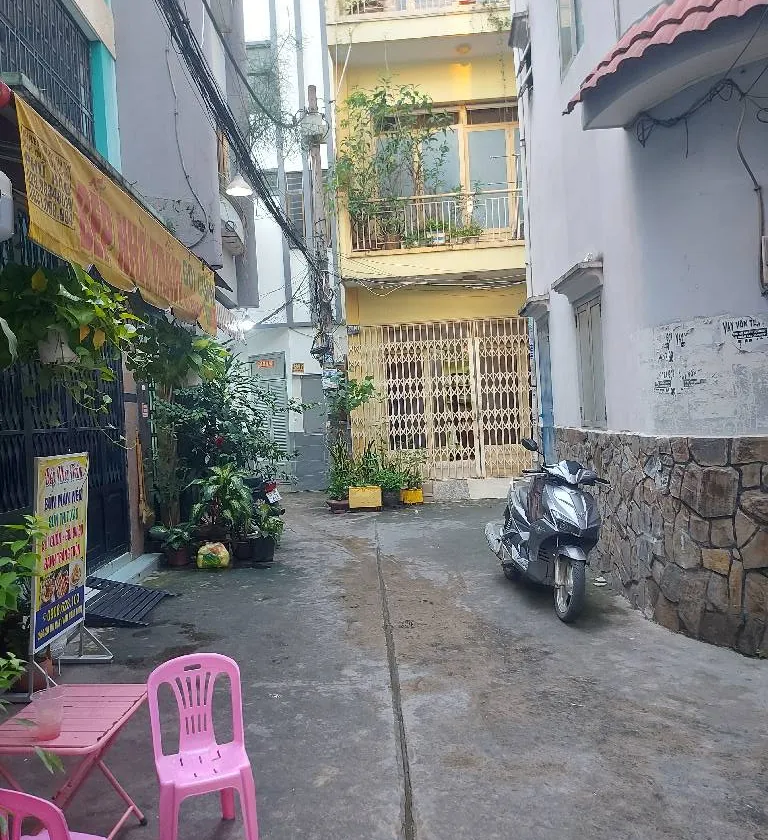 Nhà đẹp, đầy đủ tiện nghi ngay trung tâm Quận 10... Bán nhà riêng tại Vườn Lài, Hồ Chí Minh 01