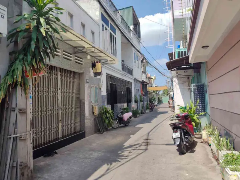 Bán nhà 2 tầng tại Trung Mỹ Tây, Quận 12, mặt tiền 5.7m, giá 3.99 tỷ... Bán nhà riêng tại Trung Mỹ Tây, Hồ Chí Minh 01