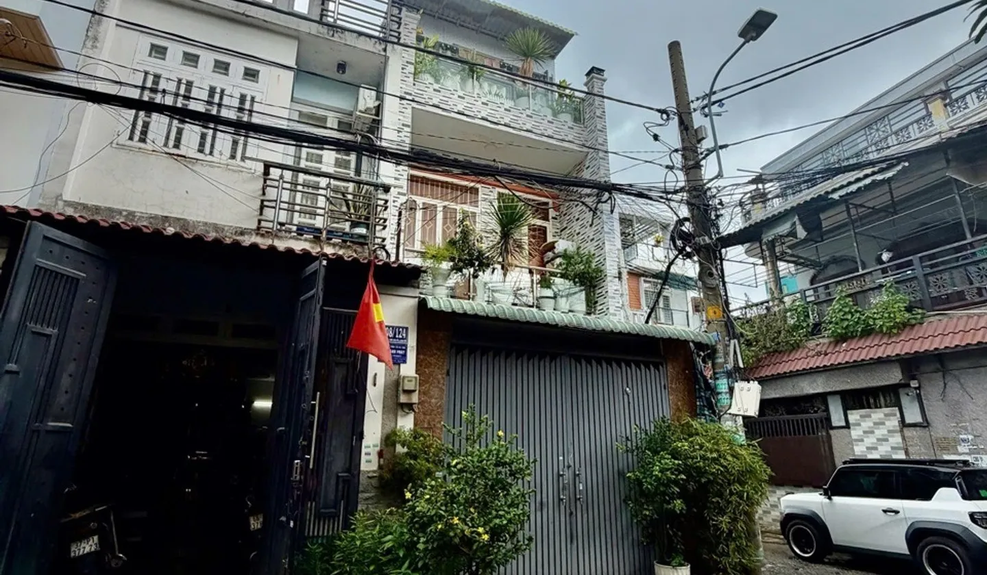 🏡 LÔ GÓC 2 MẶT TIỀN HẺM – ĐƯỜNG SỐ 5, P. BHH, BÌNH TÂN – GẦN AEON TÂN PHÚ –
Chỉ 3.x T .... Bán nhà riêng tại Bình Hưng Hòa, Hồ Chí Minh 01