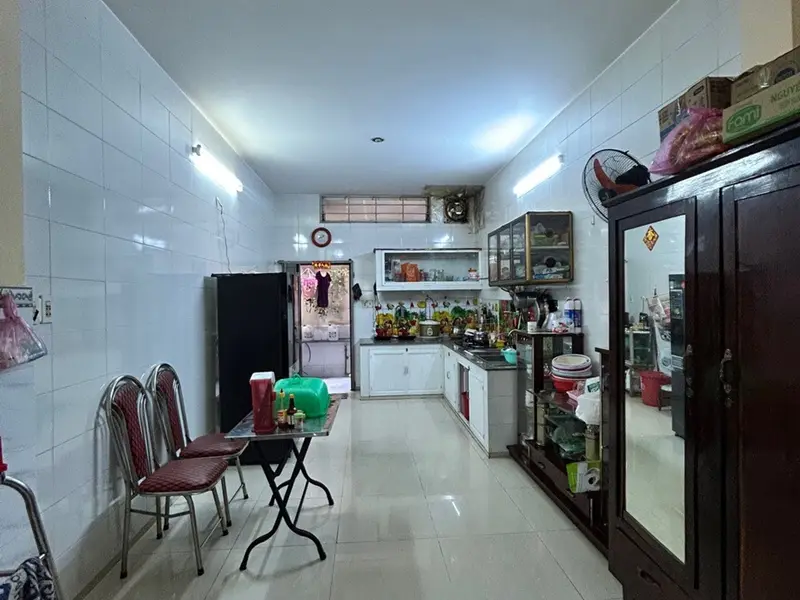 Nhà 4 tầng 4PN 5WC diện tích 93m2 giá 8 tỷ ở Bình Tây Quận 6... Bán nhà riêng tại Bình Tây, Hồ Chí Minh 01