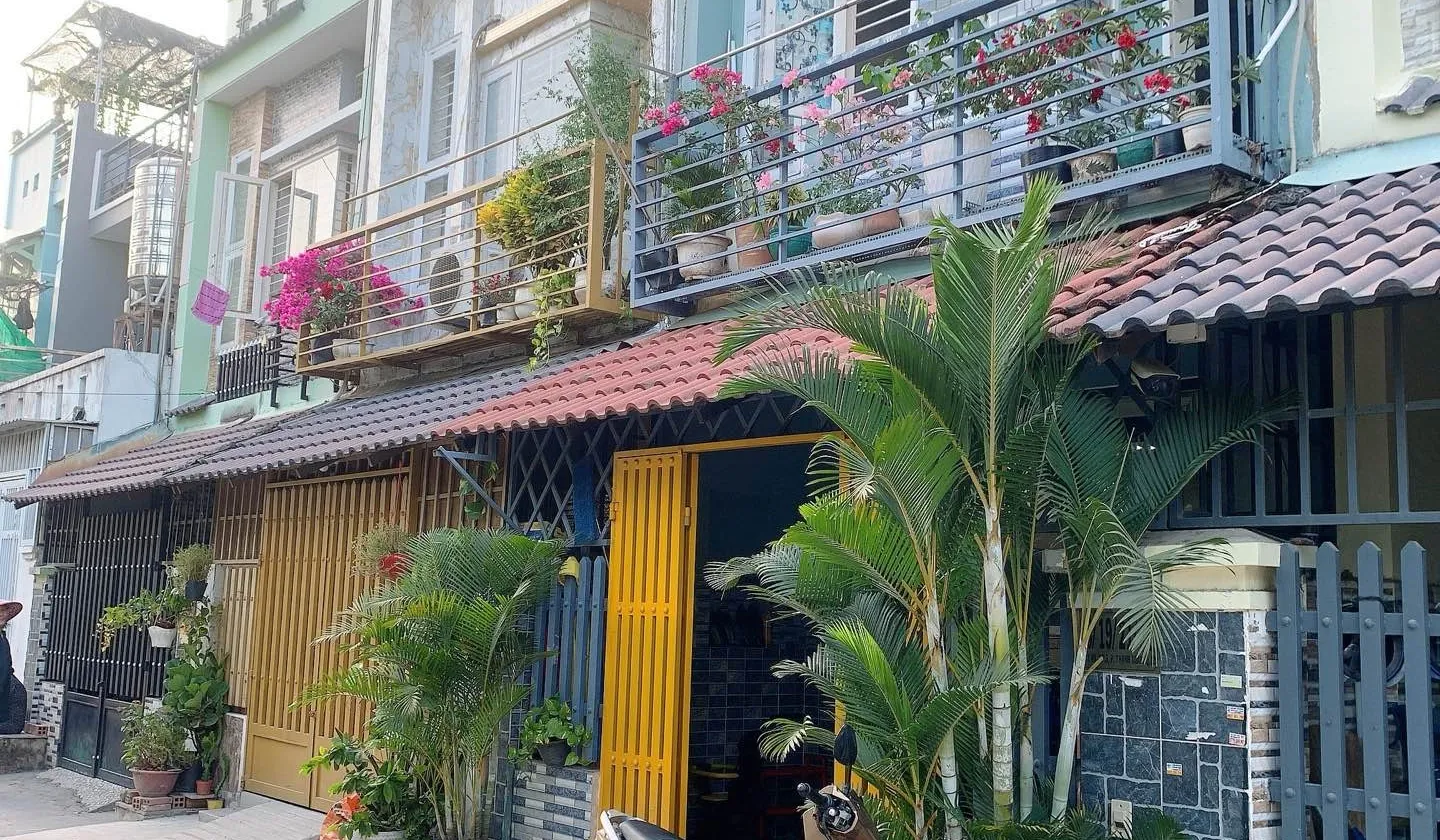 NHÀ THẠNH XUÂN 40 Q12 – 66M² – 2 TẦNG –ÔTÔ ĐỖ CỬA 💸 4,39 TỶ
✅ Vị trí: Gần Chợ Thạnh Xuân, Hà Huy... Bán nhà mặt phố tại Thới An, Hồ Chí Minh 01