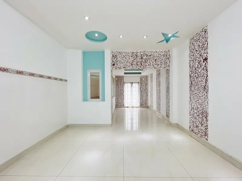 Nhà Tân Phú - Hòa Bình, 2 tầng ở ngay - CHDV, ngang siêu lớn 8m - dài 16m - 11 tỷ.... Bán nhà riêng tại Tân Phú, Hồ Chí Minh 01