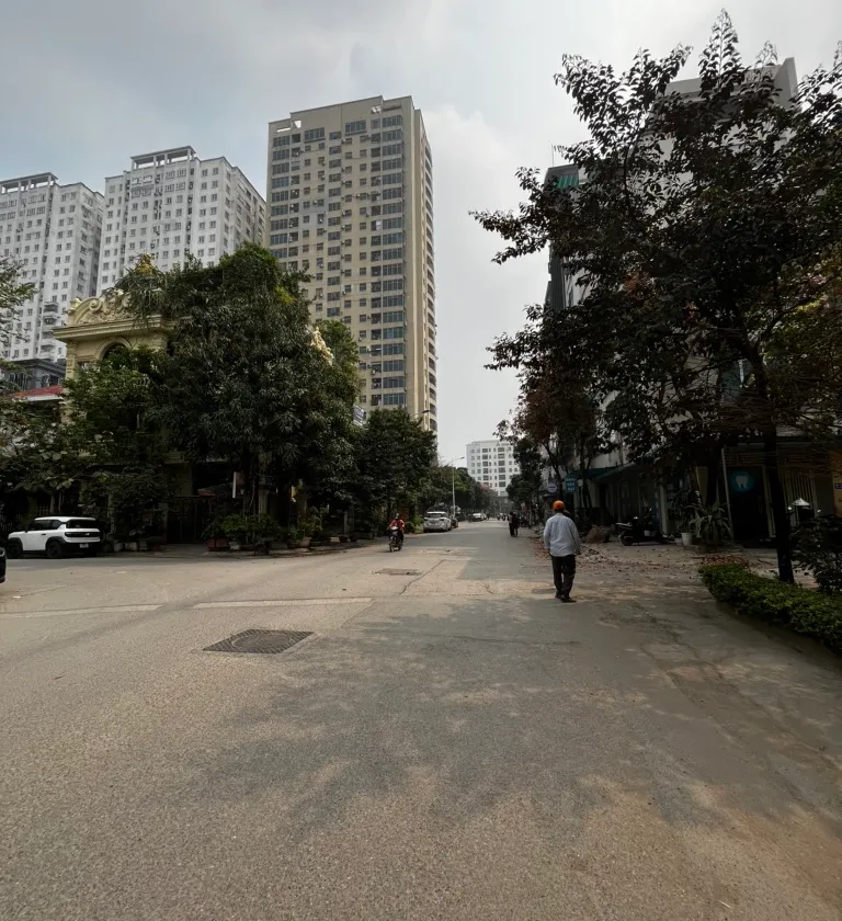 Nhà đẹp Ngô Quyền 4 tầng mặt tiền rộng, sát khu đô thị Văn Khê, tiện ích đầy đủ... Bán nhà riêng tại Hà Đông, Hà Nội 01