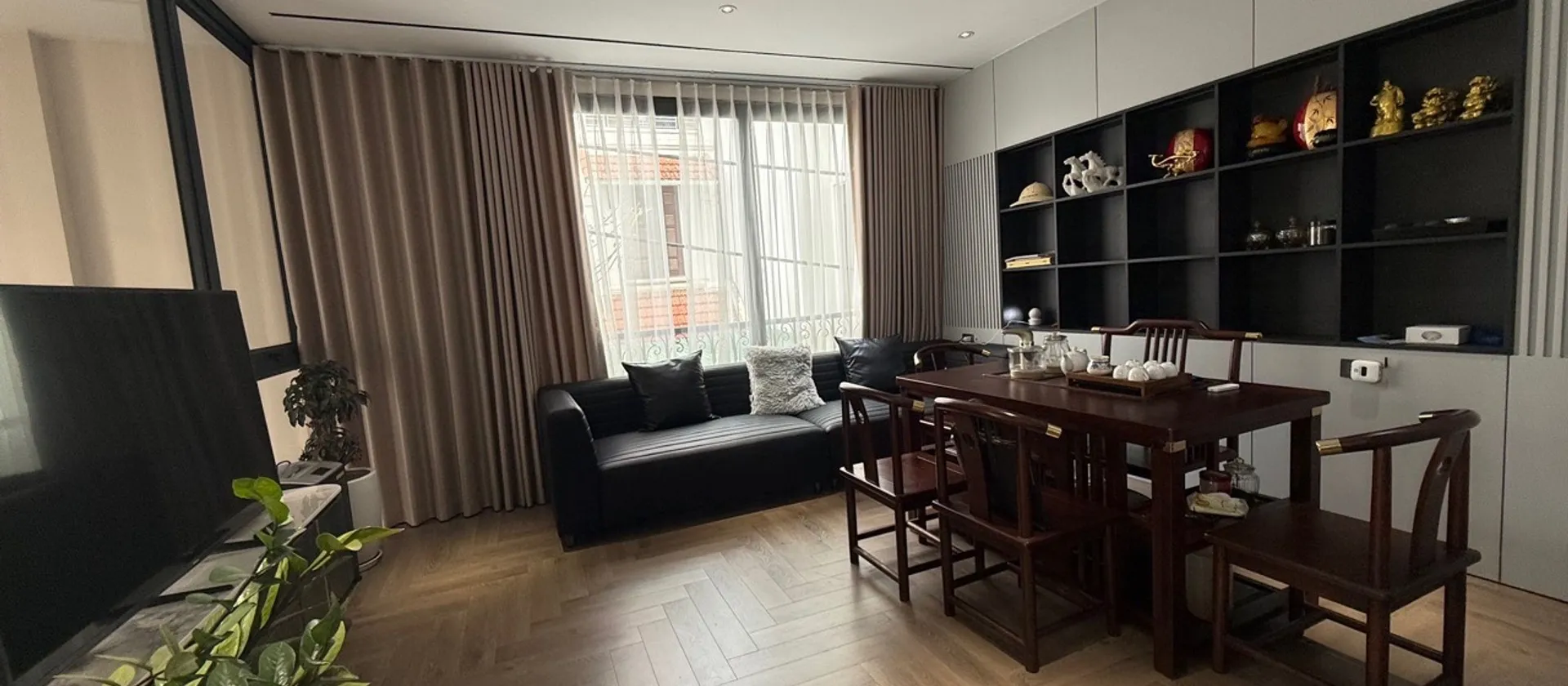 BÁN NHÀ RIÊNG 42 M2 LÔ GÓC GA RA Ô TÔ NGÕ THÔNG Ở PHỐ BỒ ĐỀ... Bán nhà riêng tại Bồ Đề, Hà Nội 01