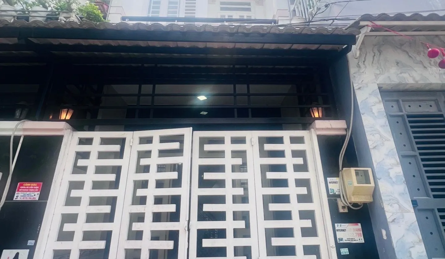 Nhà đẹp hẻm xe hơi Lê Văn Lương giá tốt... Bán nhà riêng tại Nhà Bè, Hồ Chí Minh 01