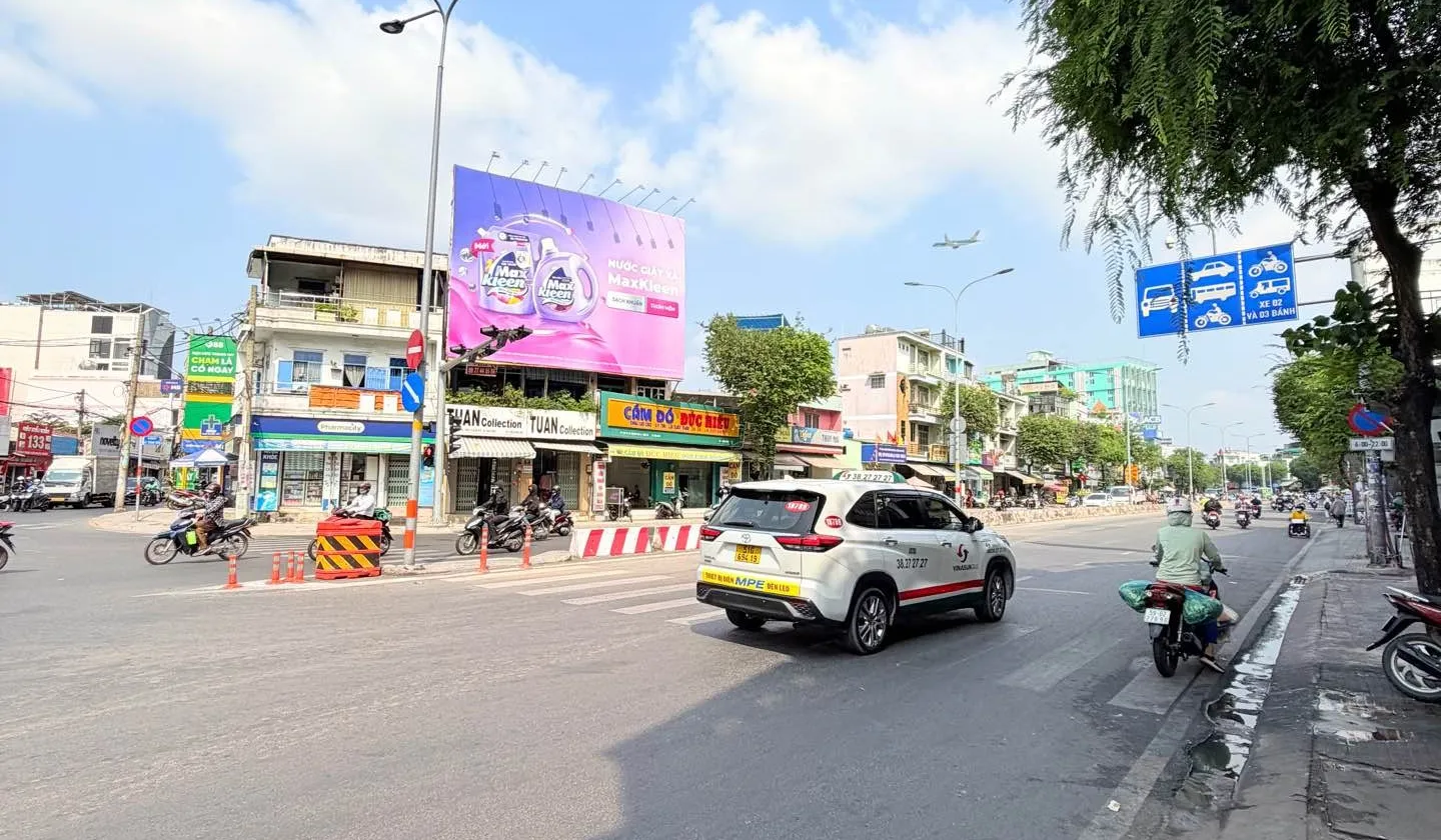 Nhà mặt phố Tân Phú, diện tích 28m2, 3 tầng, vị trí ngay ngã ba sầm uất... Bán nhà mặt phố tại Tây Thạnh, Hồ Chí Minh 01
