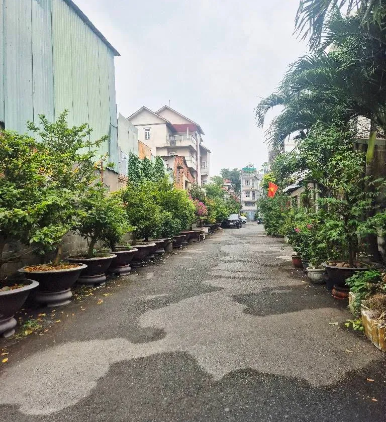 Căn nhà siêu to 23 phòng ngay Thủ Đức, full nội thất, chờ thang máy... Bán nhà riêng tại Linh Xuân, Hồ Chí Minh 01