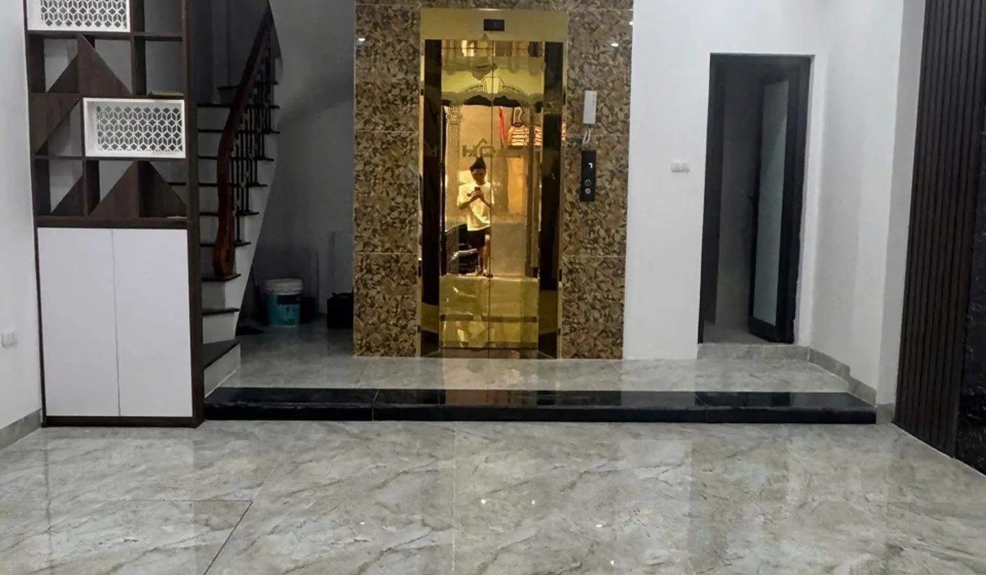 Bán nhà riêng 7 tầng mới xây tại quận Tây Hồ, diện tích 40m2, thang máy hiện đại... Bán nhà riêng tại Tây Hồ, Hà Nội 01