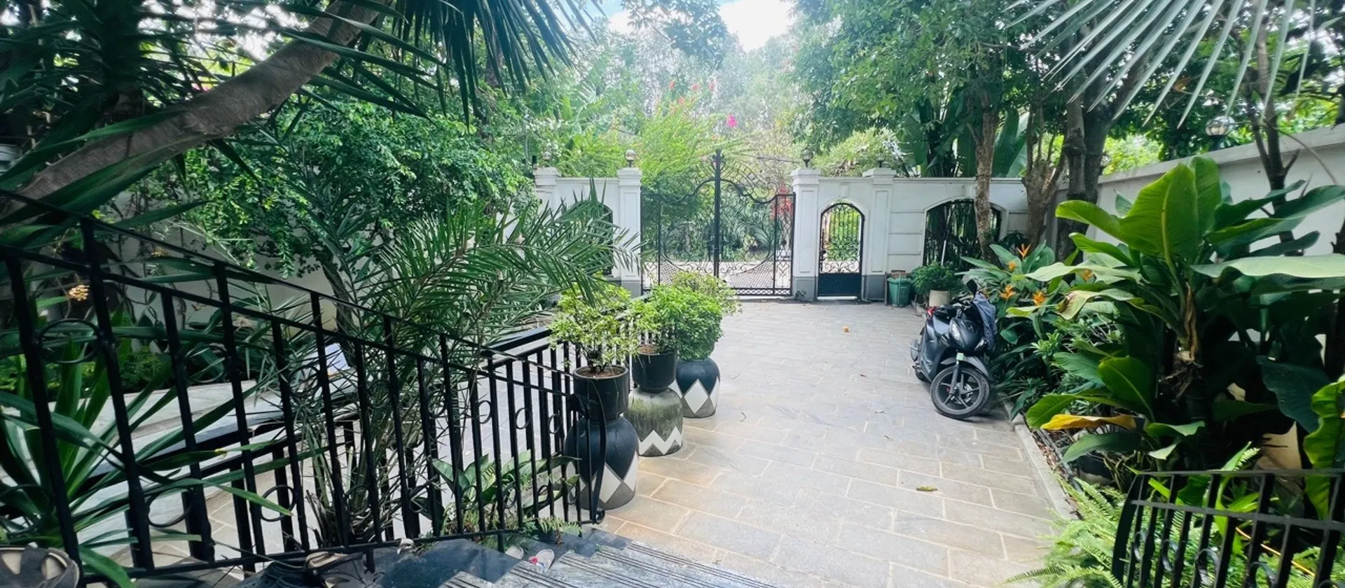 Biệt thự đẳng cấp mặt phố view sông, rộng 354m2, cơ hội hiếm có tại trung tâm... Bán nhà mặt phố tại Thới An, Hồ Chí Minh 01