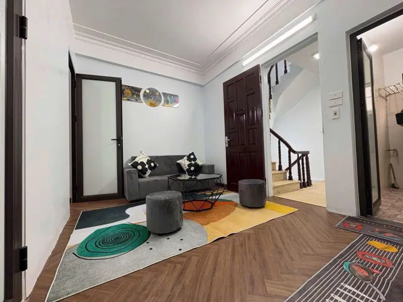 Bán nhà 5 tầng trên 36m2 tại Kim Giang, Hà Nội... Bán nhà riêng tại Định Công, Hà Nội 01