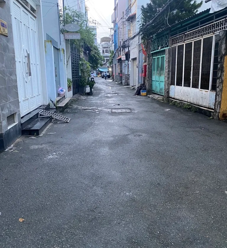Cơ Hội Vàng Sở Hữu Nhà 5 Tầng Đẹp, Vị Trí Đắc Địa Quận 10... Bán owner_side tại Hòa Hưng, Hồ Chí Minh 01