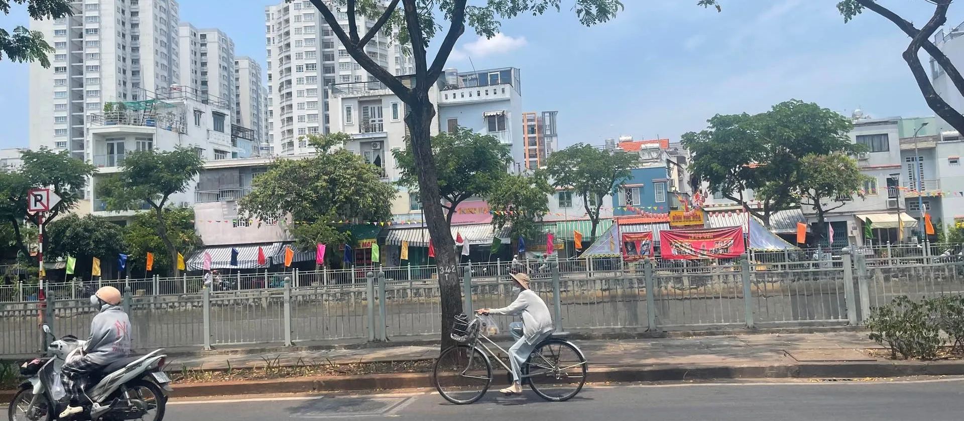 Nhà mặt phố kinh doanh sầm uất, diện tích 98m2 tại trung tâm Quận 6, giá hấp dẫn... Bán nhà mặt phố tại Phú Lâm, Hồ Chí Minh 01