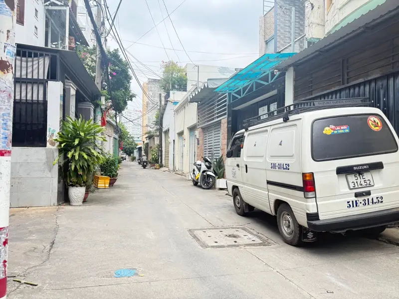 Nhà 3 tầng rộng rãi, ô tô tránh, giá tốt tại Phú Thọ Hòa... Bán nhà riêng tại Phú Thọ Hòa, Hồ Chí Minh 01