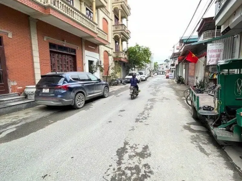 B. Nhà đẹp gần mặt phố Ỷ Lan, HN, ô tô đỗ, tiện đi lại, 78.4m2, 2 tầng, Mt 6.4m , giá chào 9.9tỷ... Bán nhà riêng tại Thuận An, Hà Nội 01