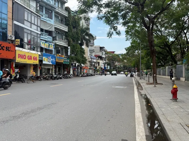 Bán nhà mặt phố Ngọc Hà lô góc 12 tỷ, kinh doanh tốt... Bán nhà mặt phố tại Ngọc Hà, Hà Nội 01