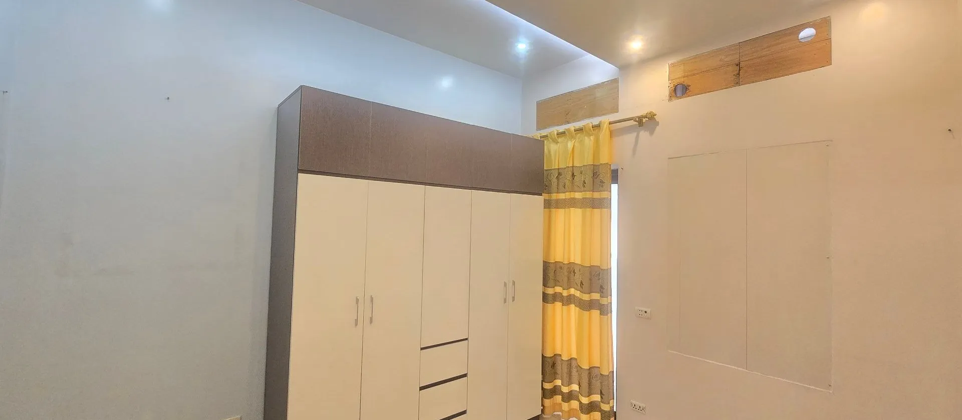 Bán nhà mặt phố Yên Duyên quận Hoàng Mai , lô góc kinh doanh ô tô, 52m2,4 tầng Kinh doanh cho thuê... Bán nhà mặt phố tại Yên Sở, Hà Nội 01