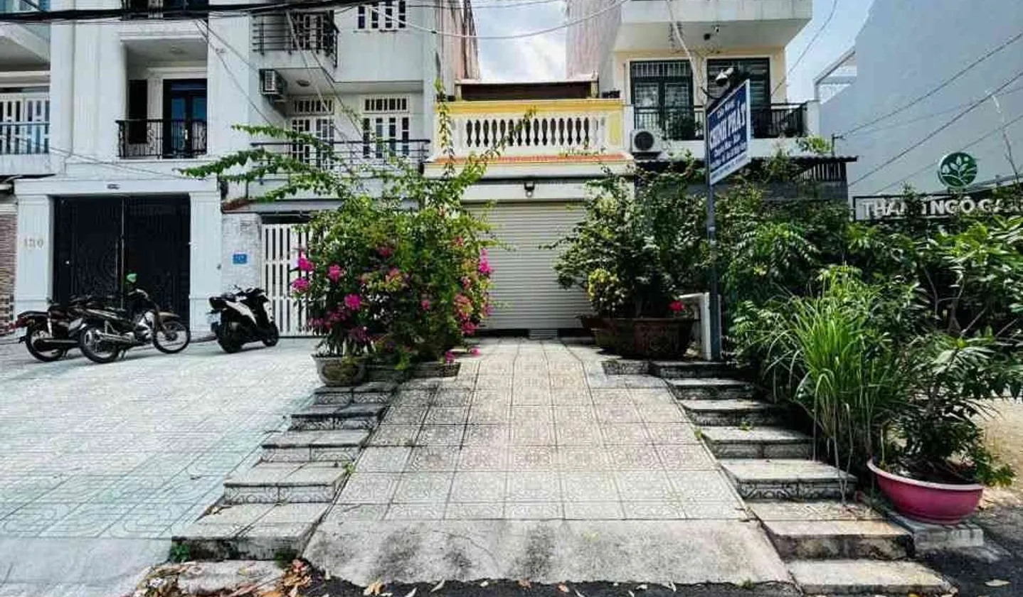 Bán nhà mặt phố 2 tầng, mặt tiền 4.5m tại Phường Bình Hưng, TP.HCM 0948769331... Bán nhà mặt phố tại Bình Hưng, Hồ Chí Minh 01
