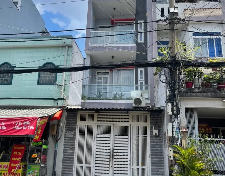 Nhà mặt phố 4 tầng rộng rãi tại Tân Phú, khu vực thuận tiện kinh doanh... Bán nhà mặt phố tại Phú Thạnh, Hồ Chí Minh 01